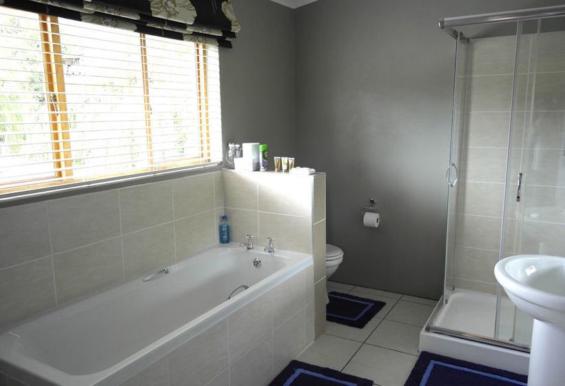 The Clarens Country House