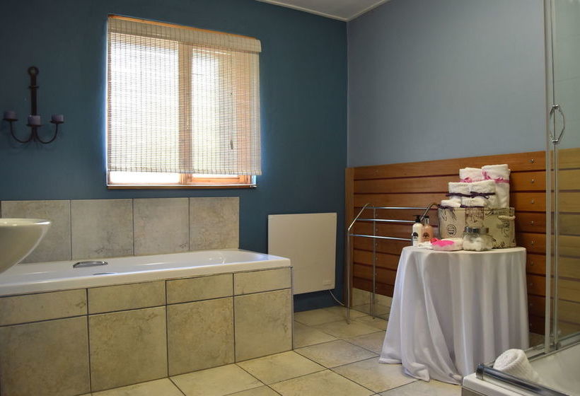 The Clarens Country House