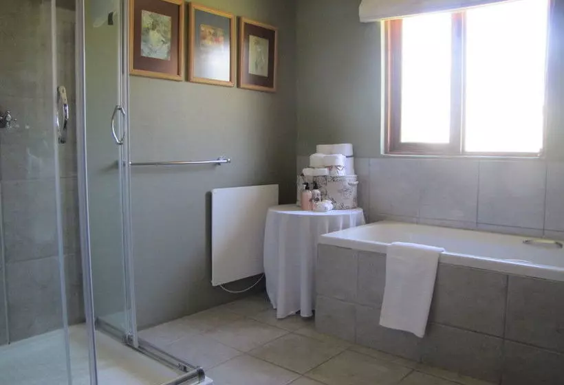 The Clarens Country House