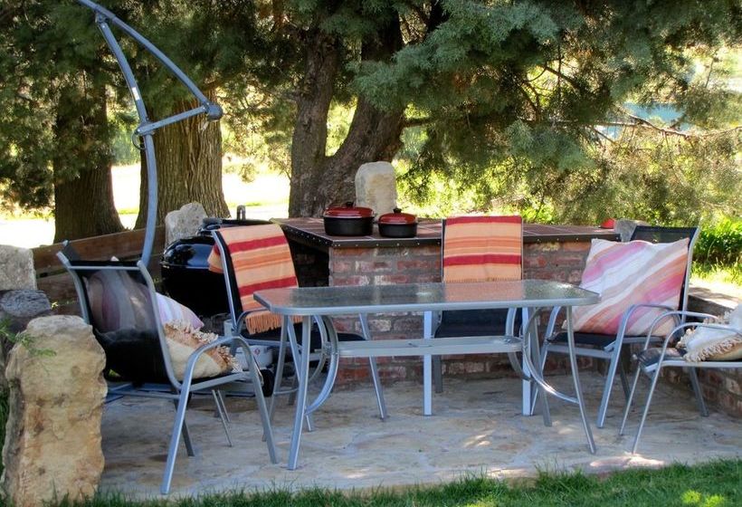 The Clarens Country House