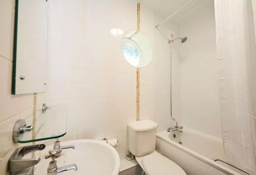 ベッドアンドブレックファースト Red Lion Parbold