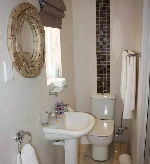 민박 Somerset Lodge