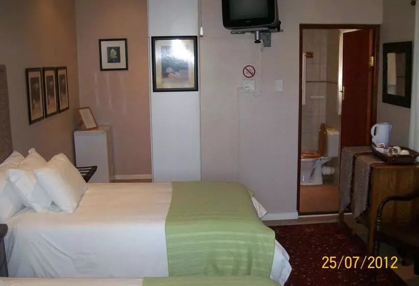 민박 Somerset Lodge