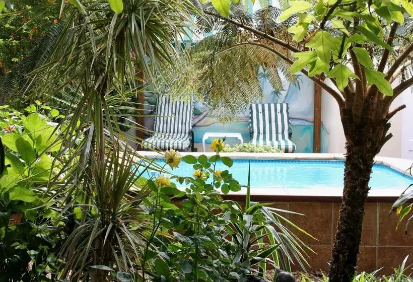 민박 Somerset Lodge