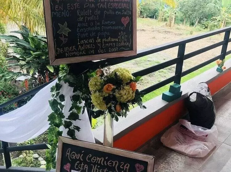 Finca Hotel La Rivera