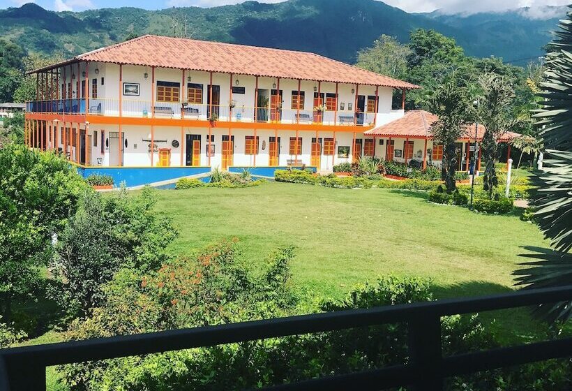 Finca Hotel La Rivera