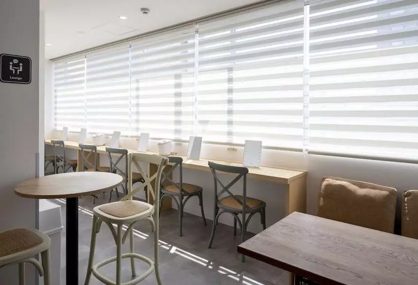 Capsule Hotel Cube Hiroshima