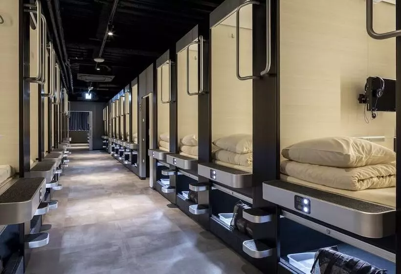 Capsule Hotel Cube Hiroshima