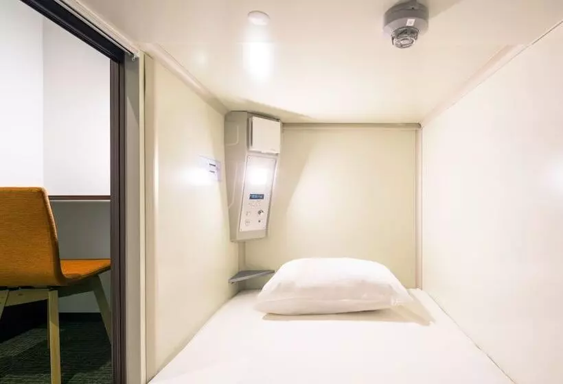 Capsule Hotel Cube Hiroshima