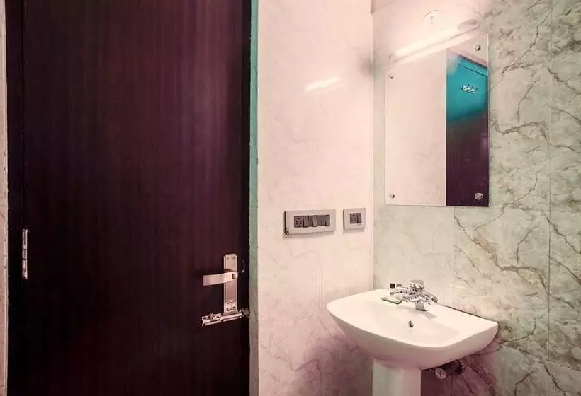 בית מלון כפרי Genx Sundaram Haldwani