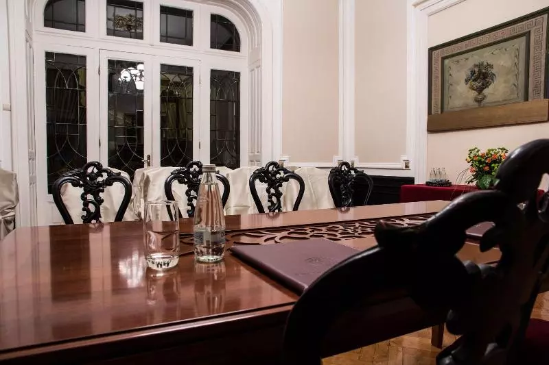 هتل Grand Boutique