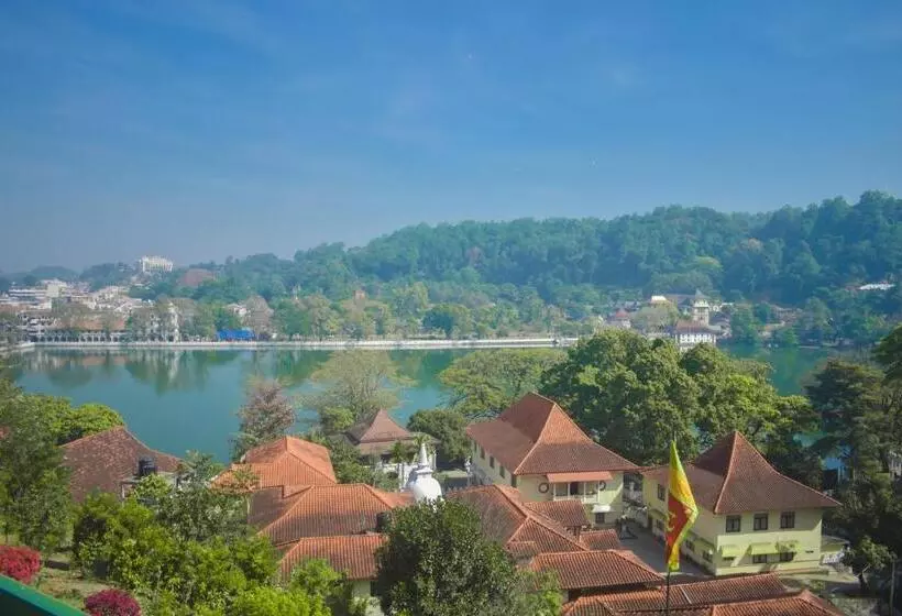 Hotel Heaven Seven Kandy