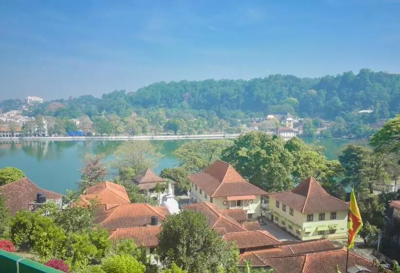 Hotel Heaven Seven Kandy