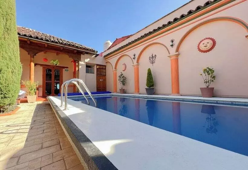 Отель La Casa De Mamá