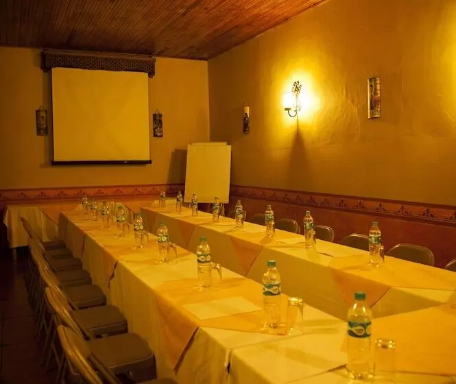 Отель La Casa De Mamá