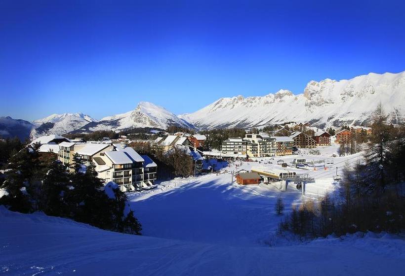 Sunweb Hotel Et Chalet De L  Ecrin Des Neiges