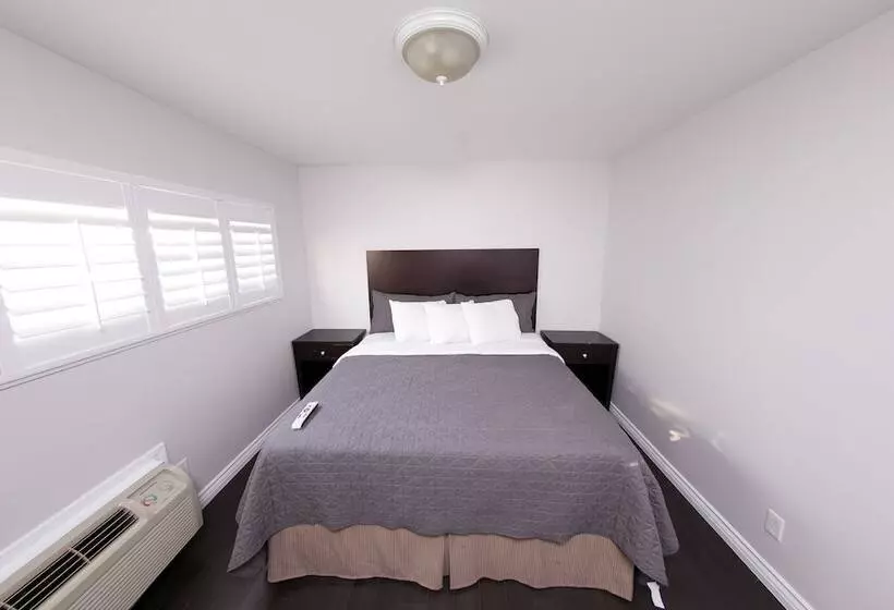 هتل Metropolitan Inn & Suites