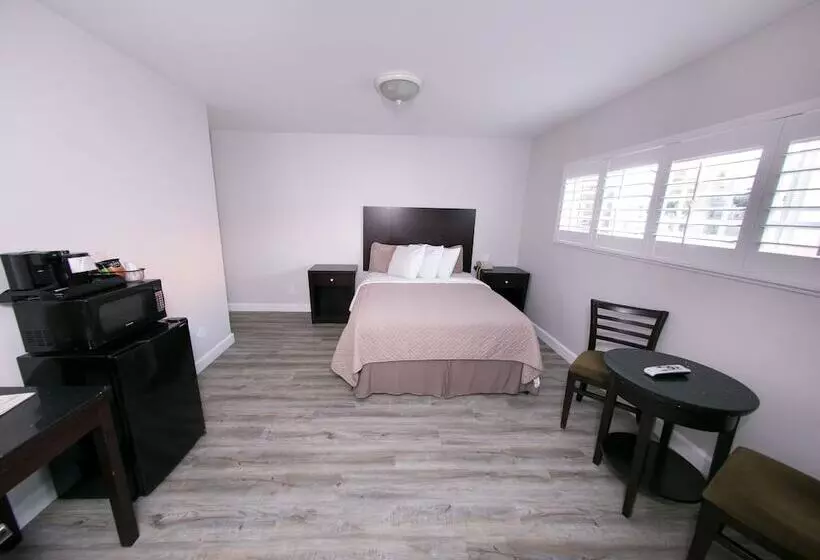 هتل Metropolitan Inn & Suites