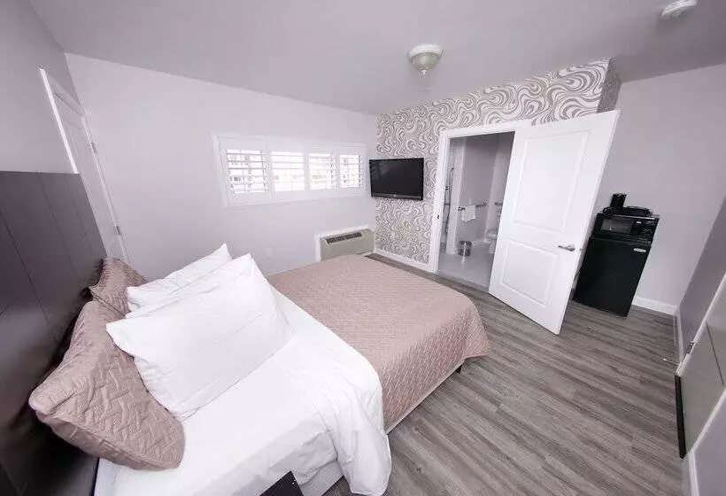 هتل Metropolitan Inn & Suites