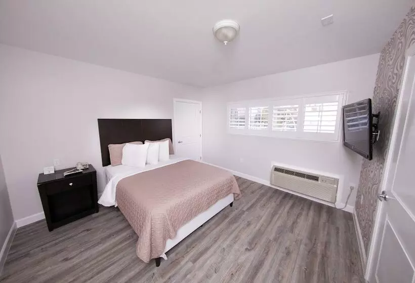 هتل Metropolitan Inn & Suites