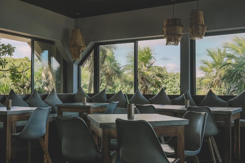 Mezzanine Boutique Hotel Adults Only