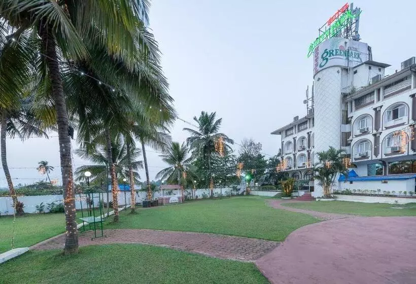 فندق Treebo Green Park