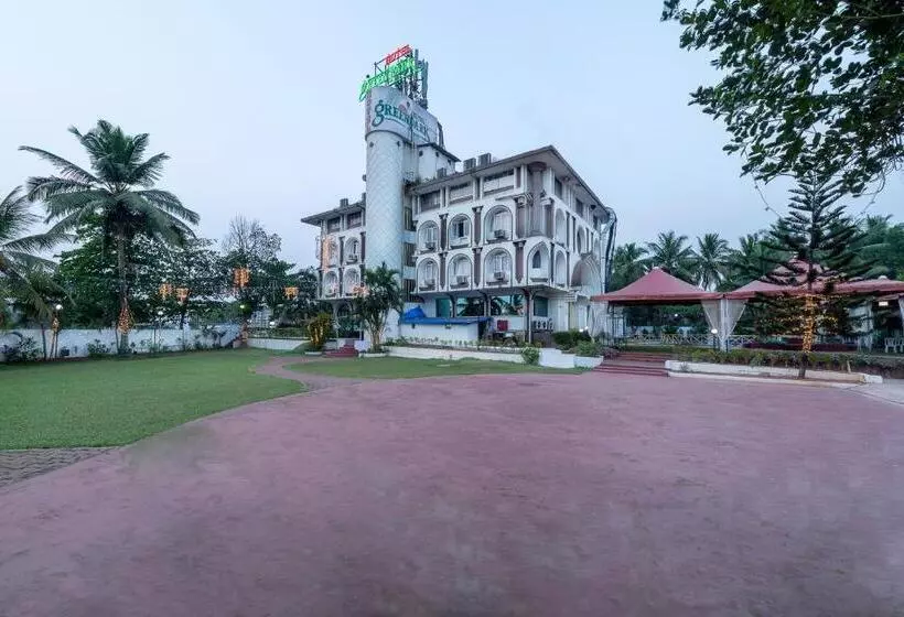 فندق Treebo Green Park