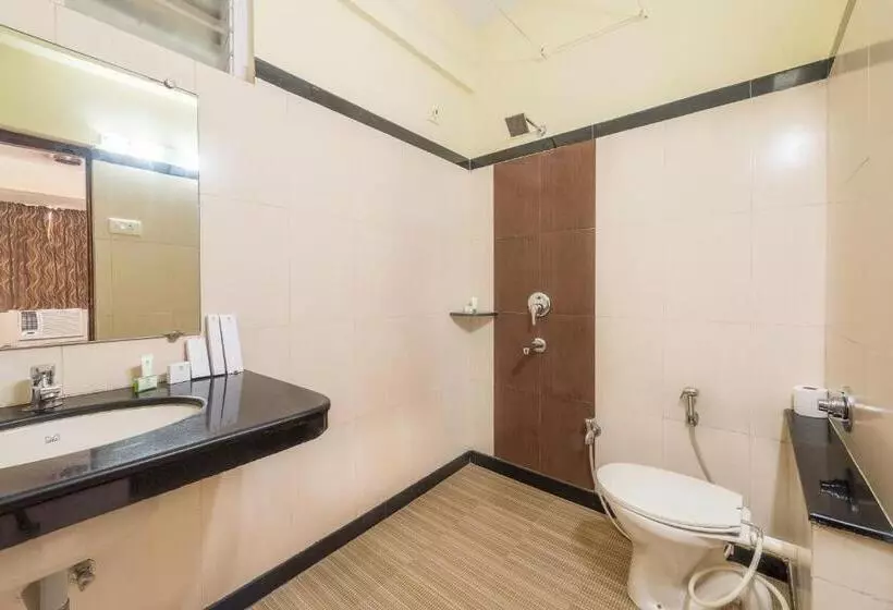 فندق Treebo Green Park