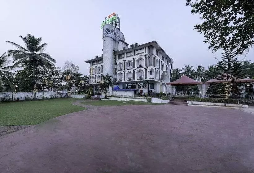 فندق Treebo Green Park