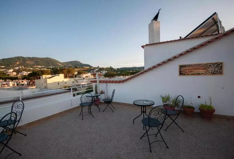 هتل Villa Cecilia