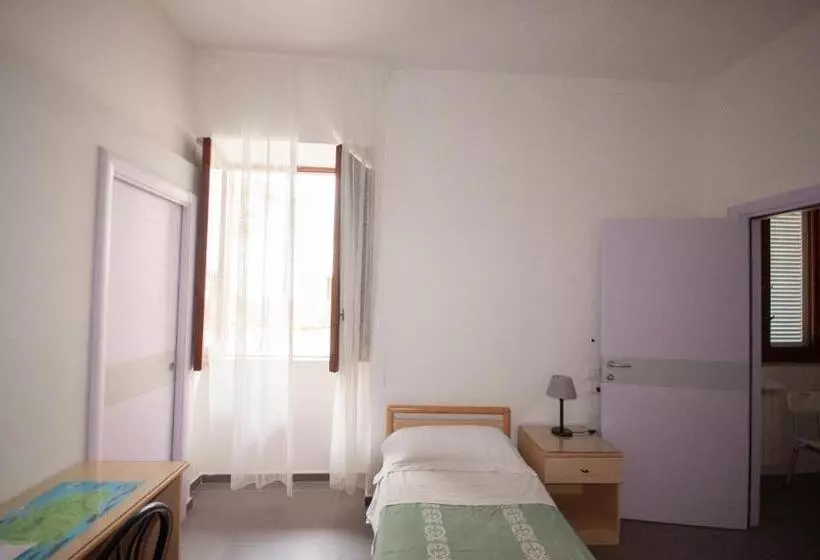 هتل Villa Cecilia