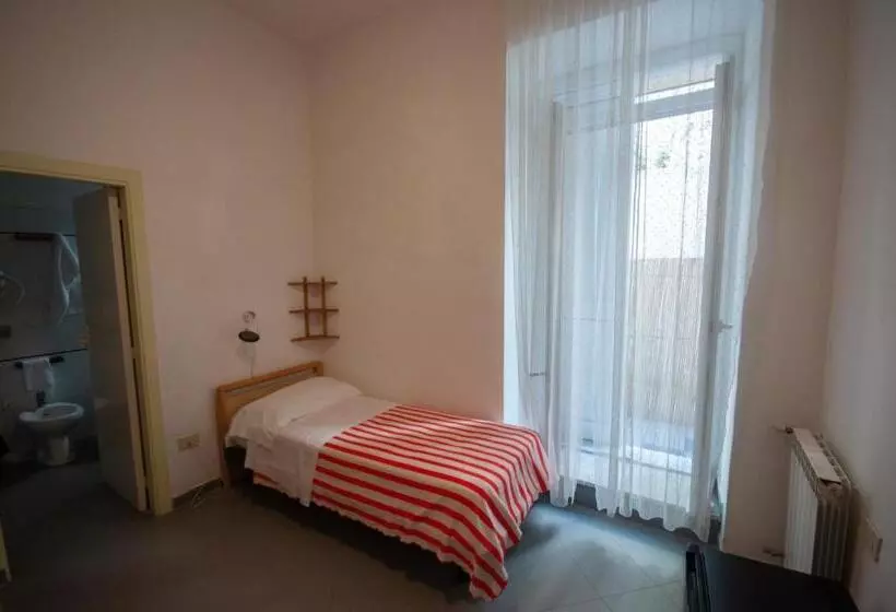 هتل Villa Cecilia