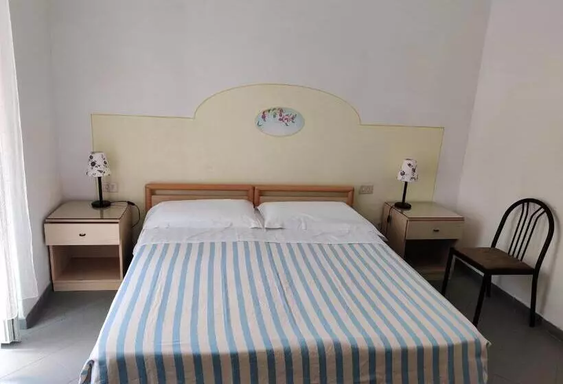 هتل Villa Cecilia