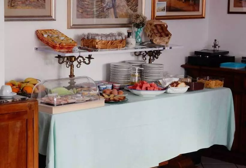 هتل Villa Cecilia