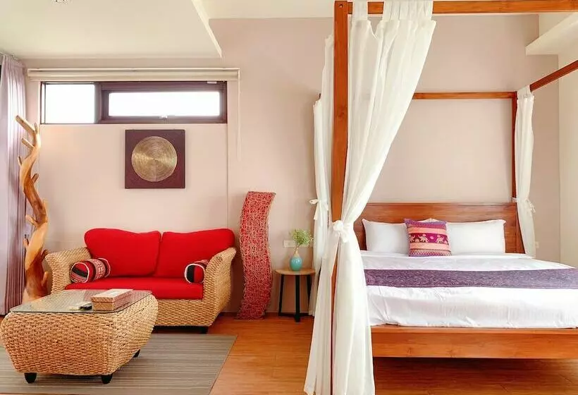 تختخواب و صبحانه Ibali Hostel