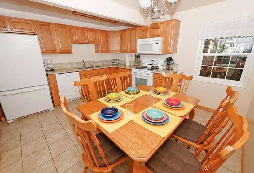 Knox Avenue Holiday Home 4