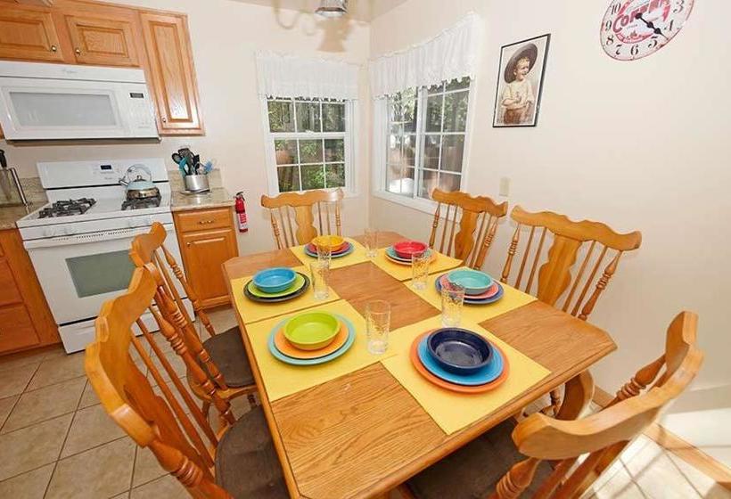 Knox Avenue Holiday Home 4