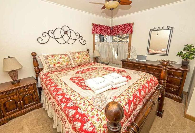 Knox Avenue Holiday Home 4