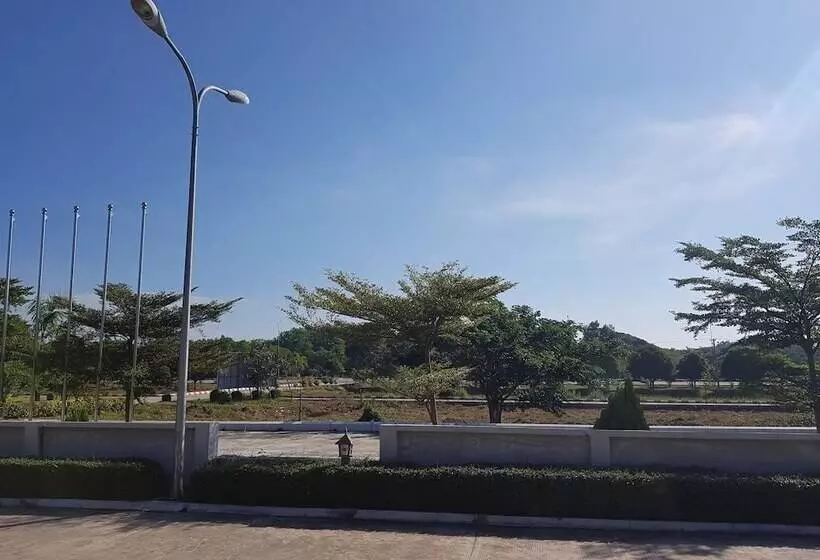 Nirvana Hotel And Resort