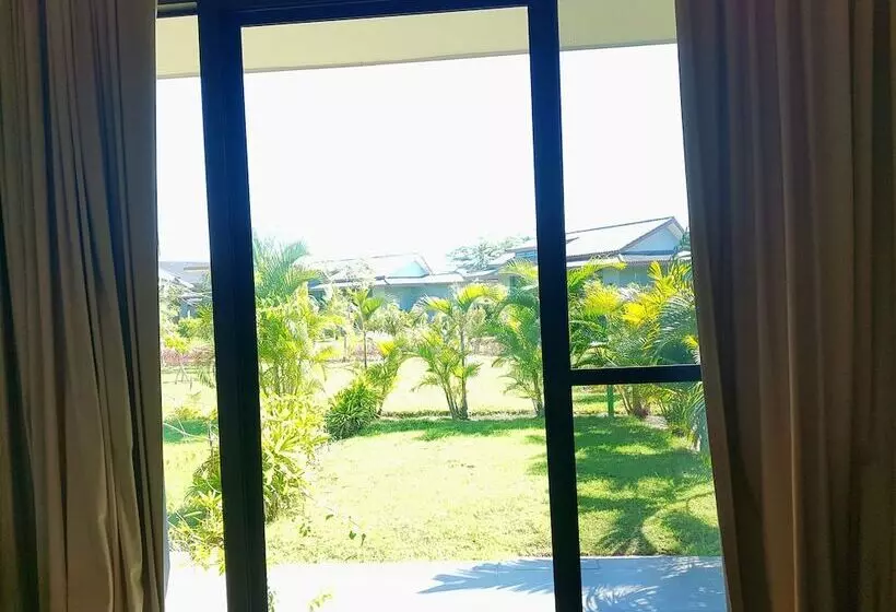 Nirvana Hotel And Resort