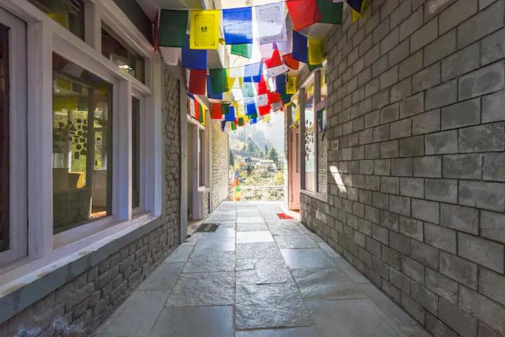 Schronisko Deephill Stays