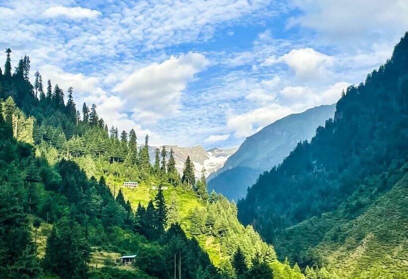 Schronisko Deephill Stays