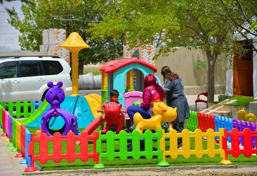 هتل Apex Le Yurt Skardu