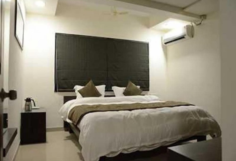 The Sky Comfort Hotel Jamnagar Residency