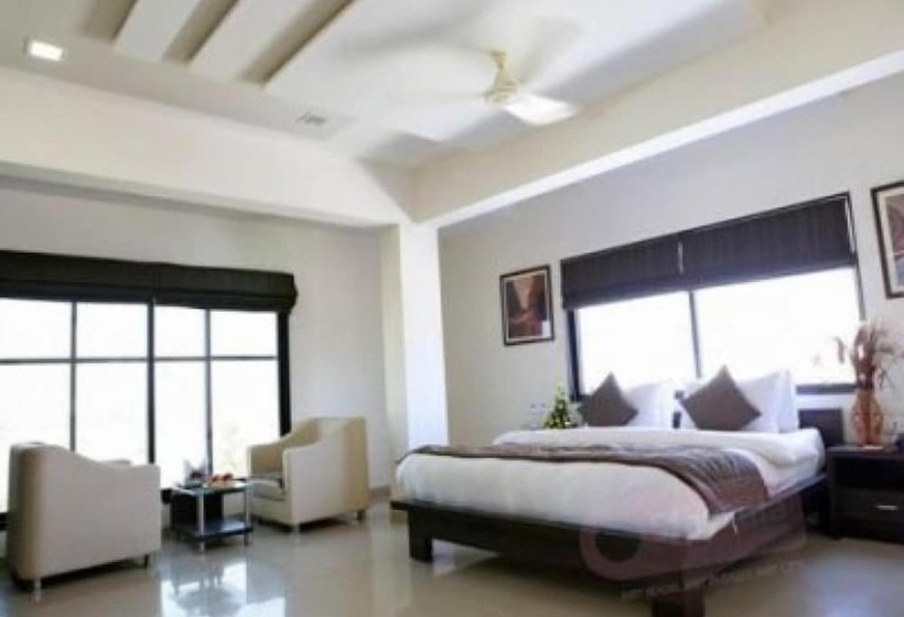 The Sky Comfort Hotel Jamnagar Residency