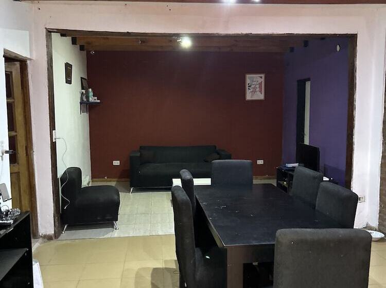 پانسیون Liza House Ezeiza Airport