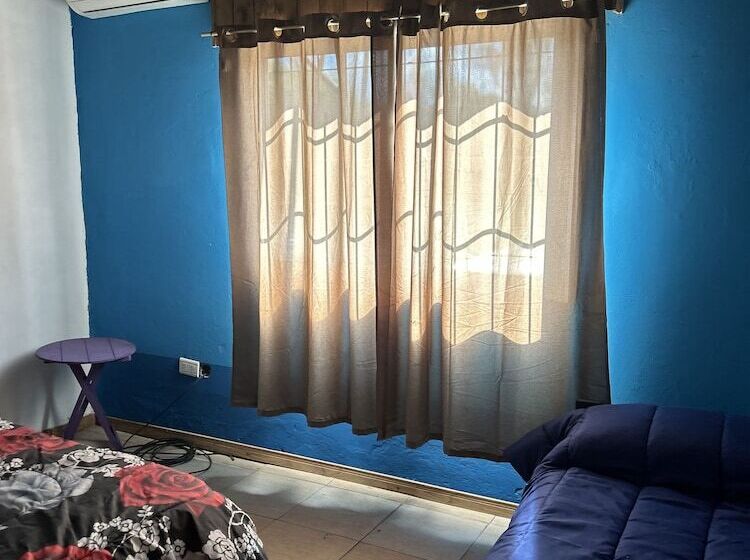 پانسیون Liza House Ezeiza Airport