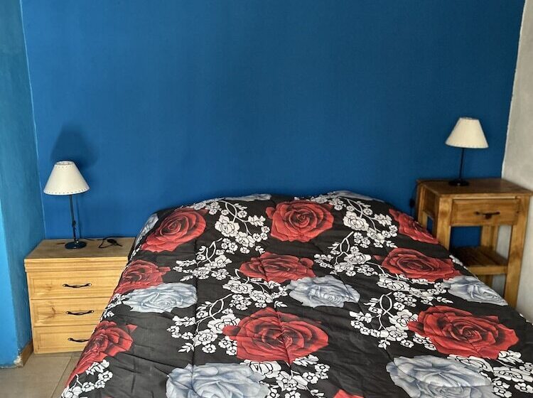 پانسیون Liza House Ezeiza Airport