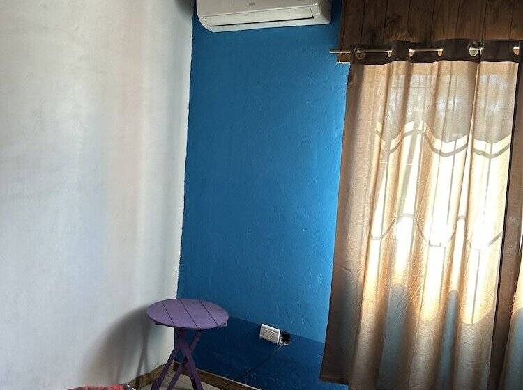 پانسیون Liza House Ezeiza Airport