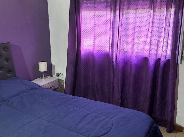 پانسیون Liza House Ezeiza Airport